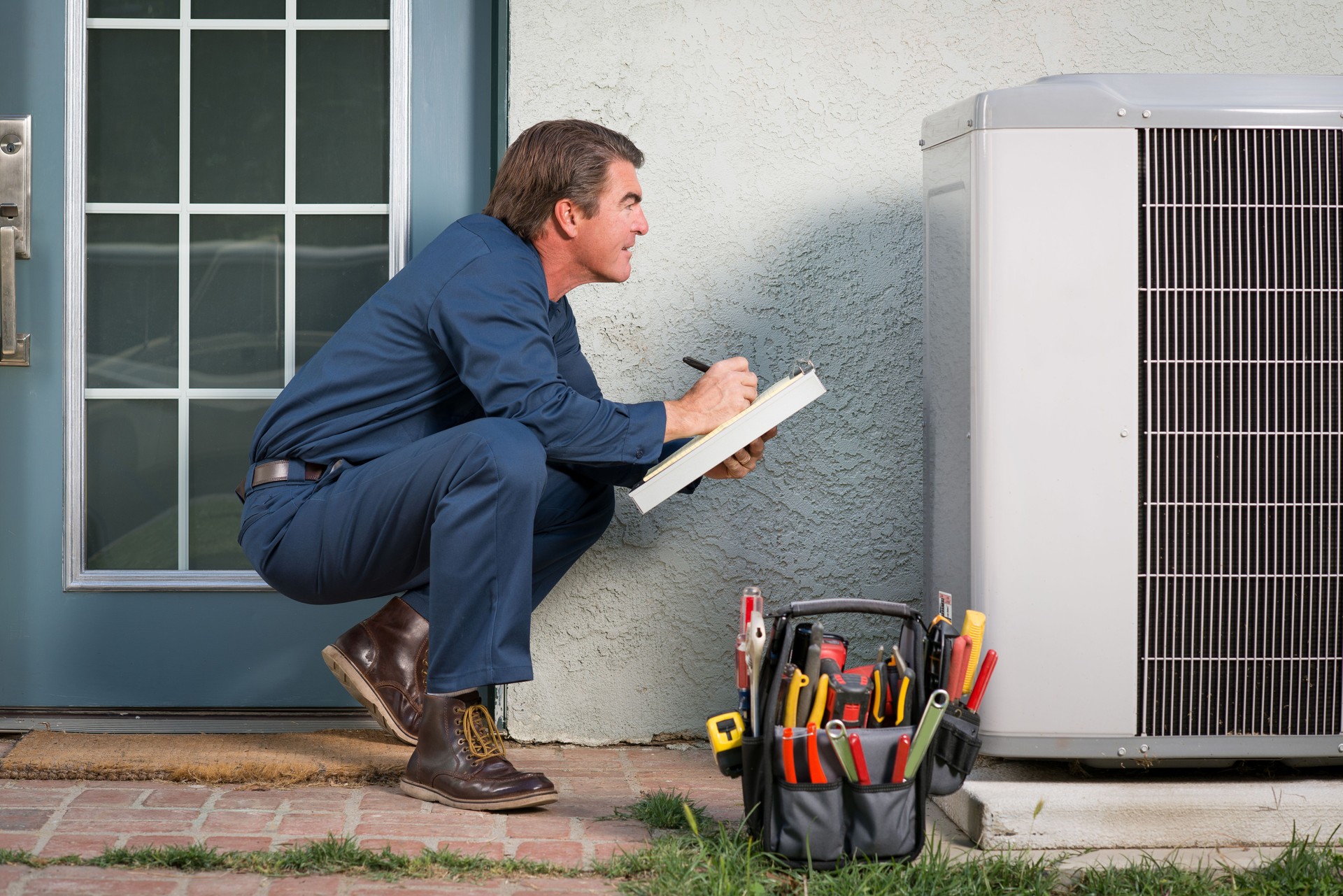 Air Conditioner Repairman